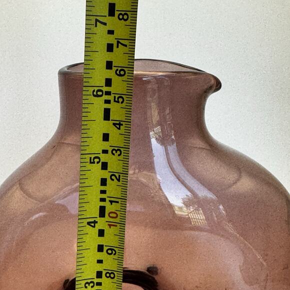 La Mailloche Quebec Purple Blown Art Glass Pinched Vase‎ or Decanter Signed 6" - Picture 8 of 9